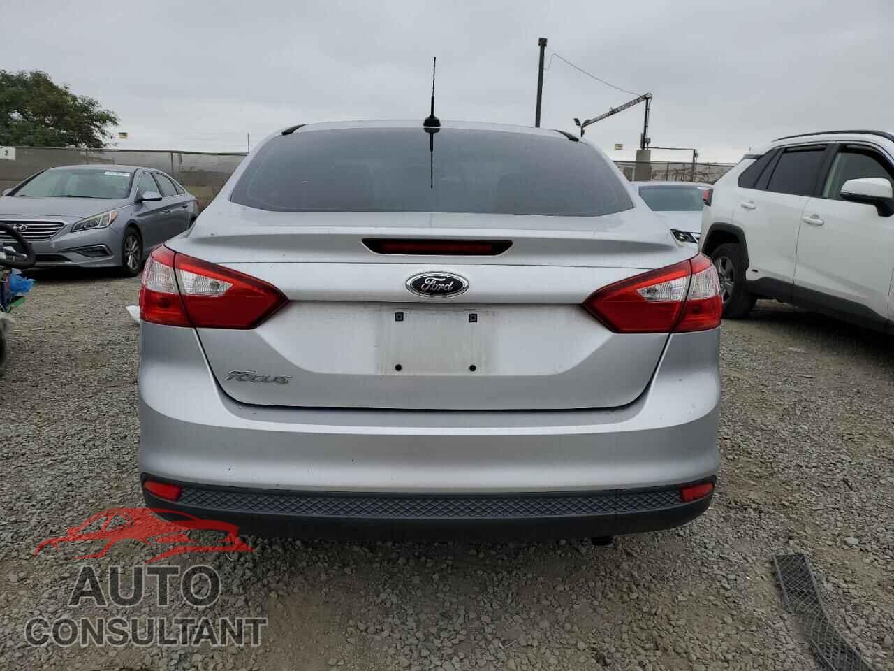 FORD FOCUS 2012 - 1FAHP3E22CL321489