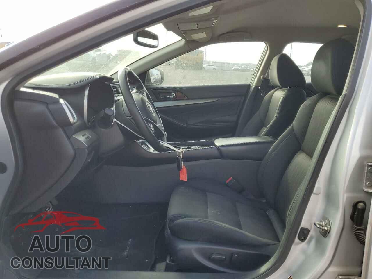 NISSAN MAXIMA 2017 - 1N4AA6AP2HC379857