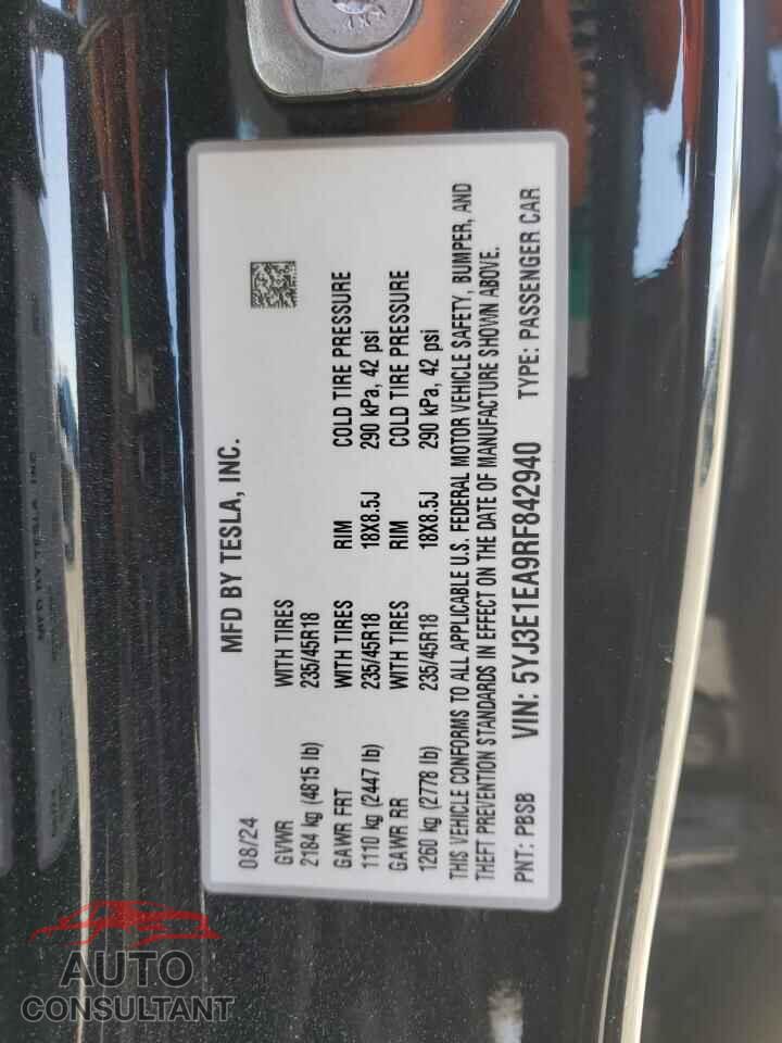 TESLA MODEL 3 2024 - 5YJ3E1EA9RF842940