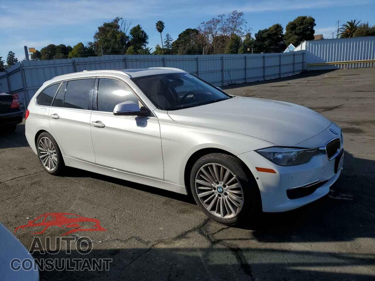 BMW 3 SERIES 2014 - WBA3G7C51EKN36943
