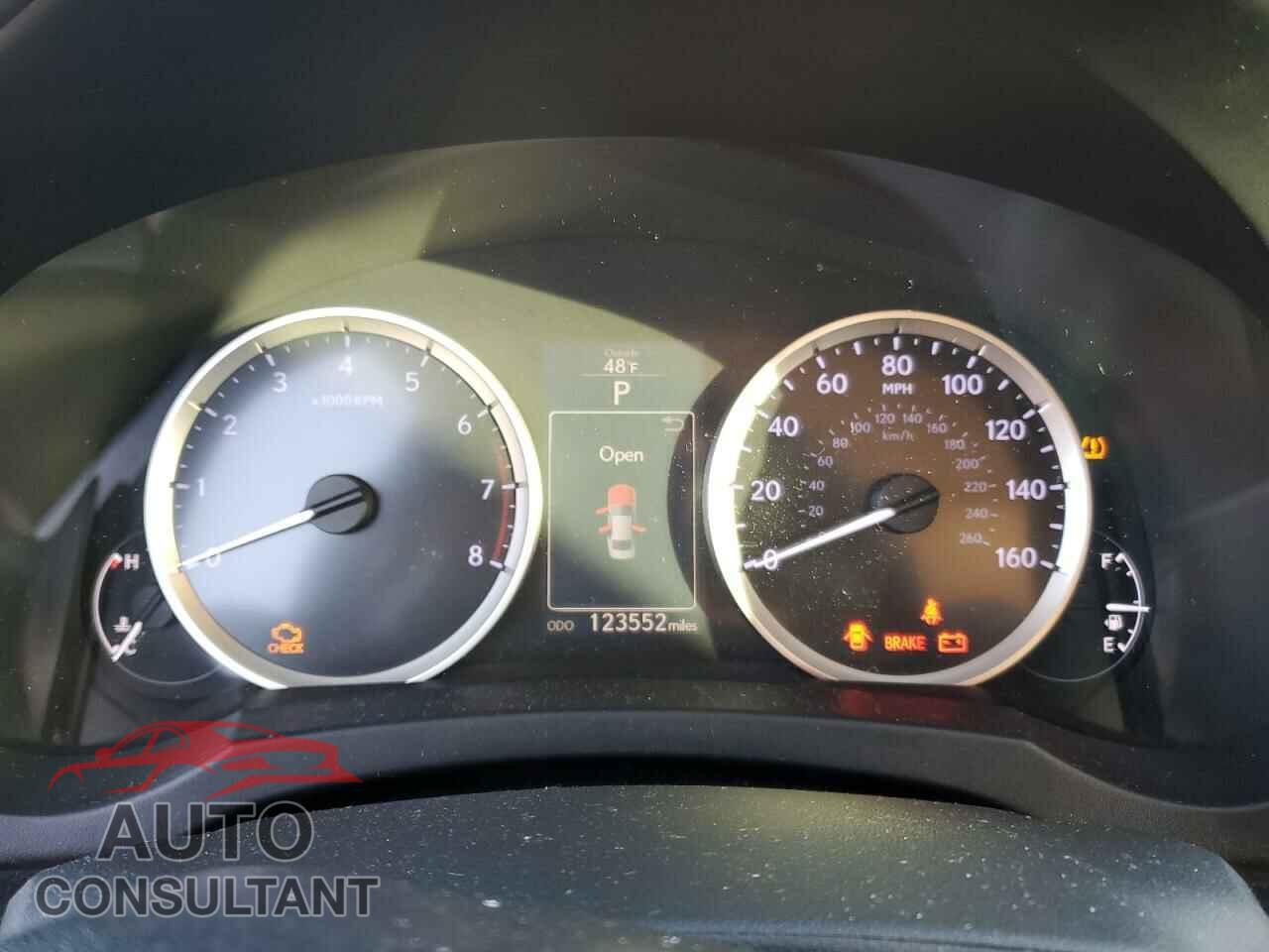 LEXUS IS 2014 - JTHBF1D21E5040167