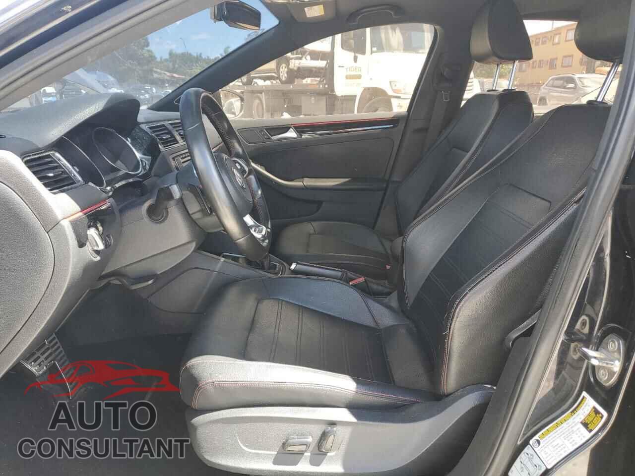 VOLKSWAGEN JETTA 2017 - 3VW4T7AJ4HM204718