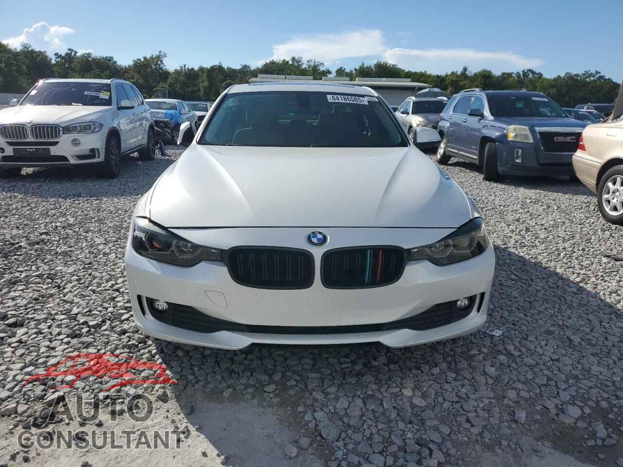 BMW 3 SERIES 2015 - WBA3B1G54FNT03192