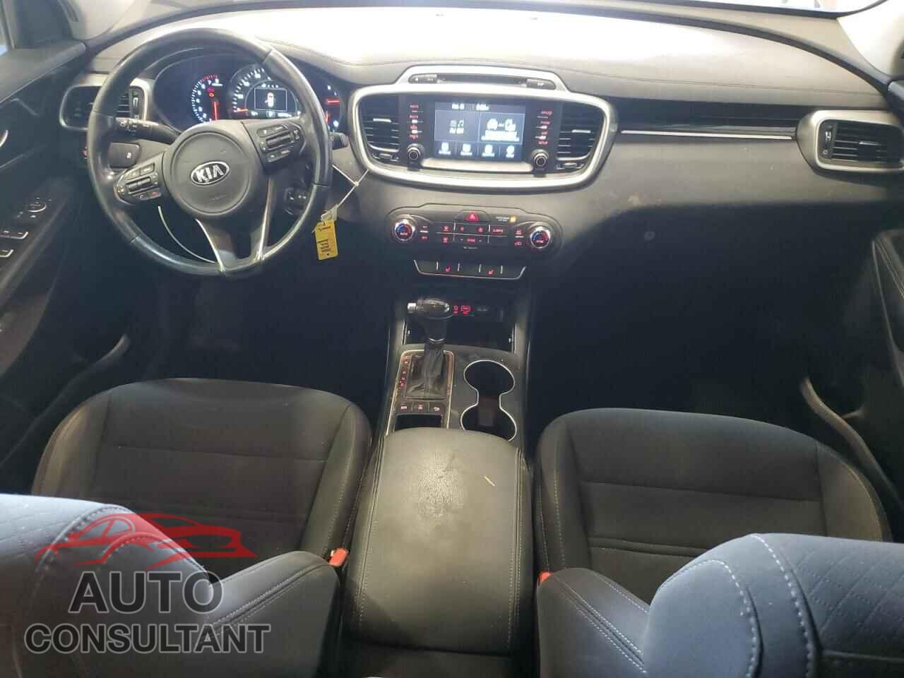 KIA SORENTO 2017 - 5XYPGDA50HG302535