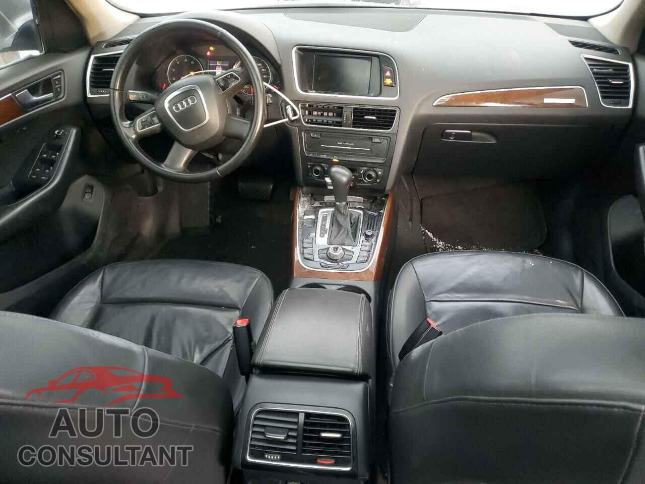 AUDI Q5 2010 - WA1LKAFPXAA057507