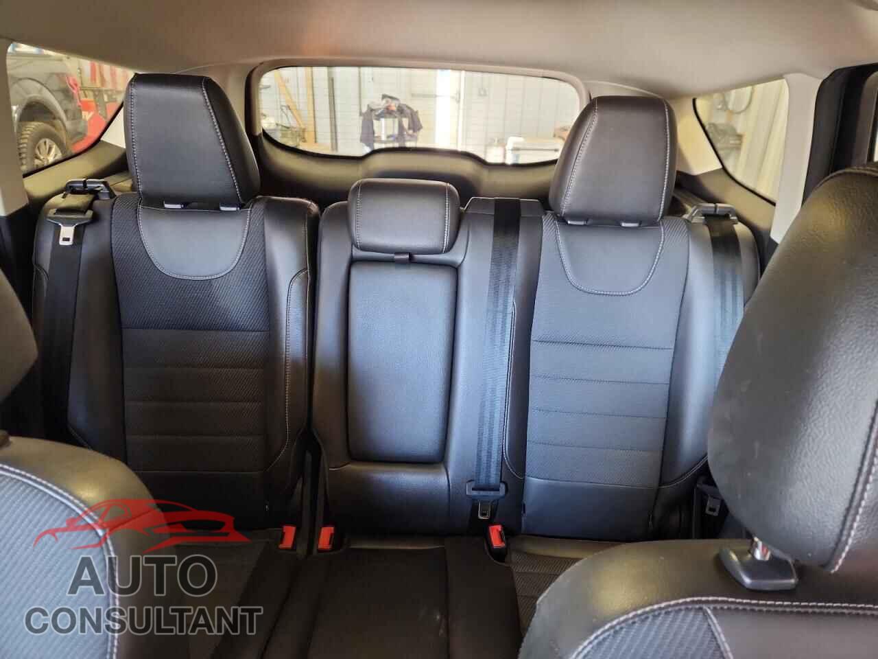 FORD ESCAPE 2015 - 1FMCU9G97FUC48821