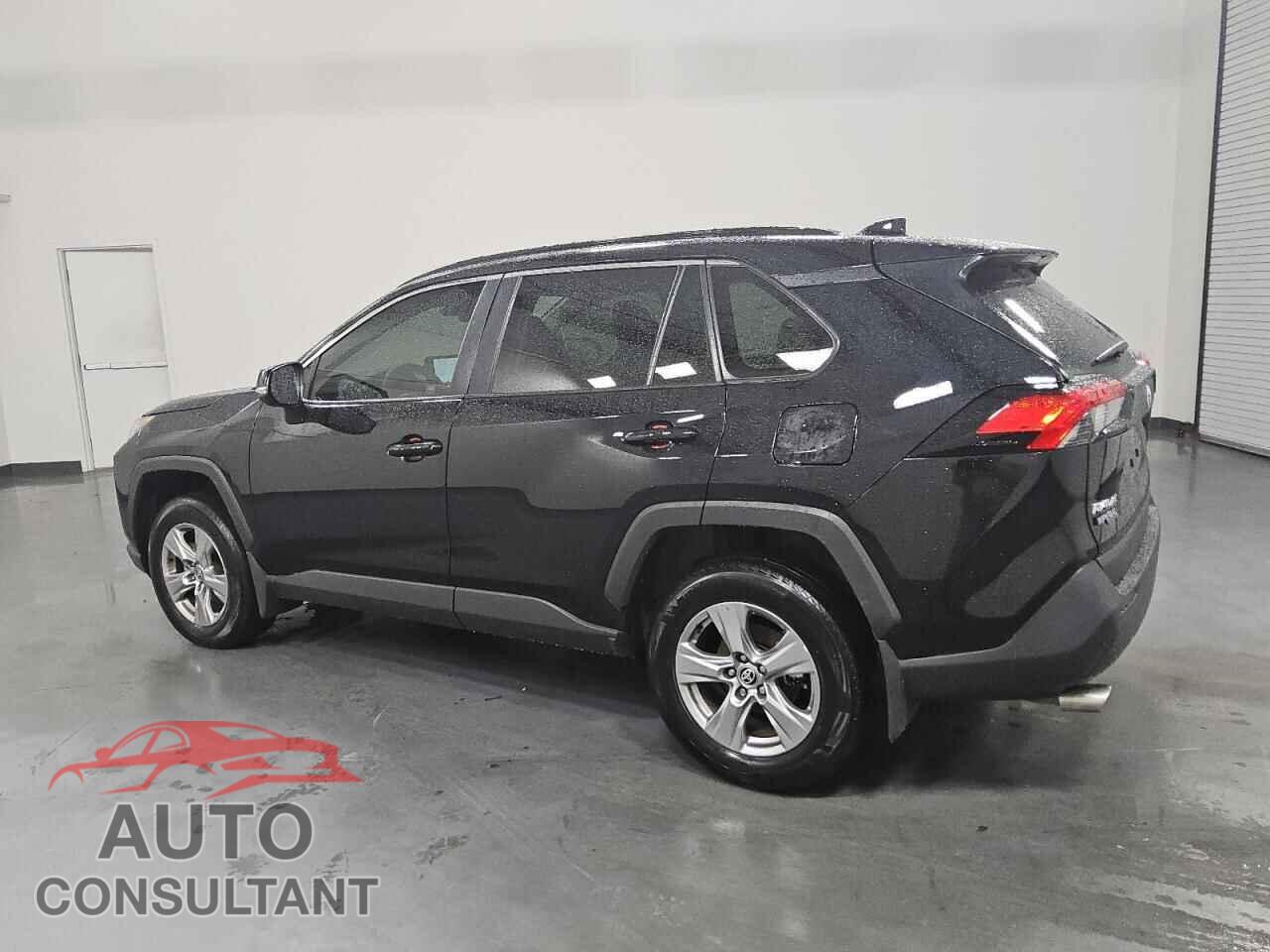 TOYOTA RAV4 2024 - 2T3A1RFV2RC453779