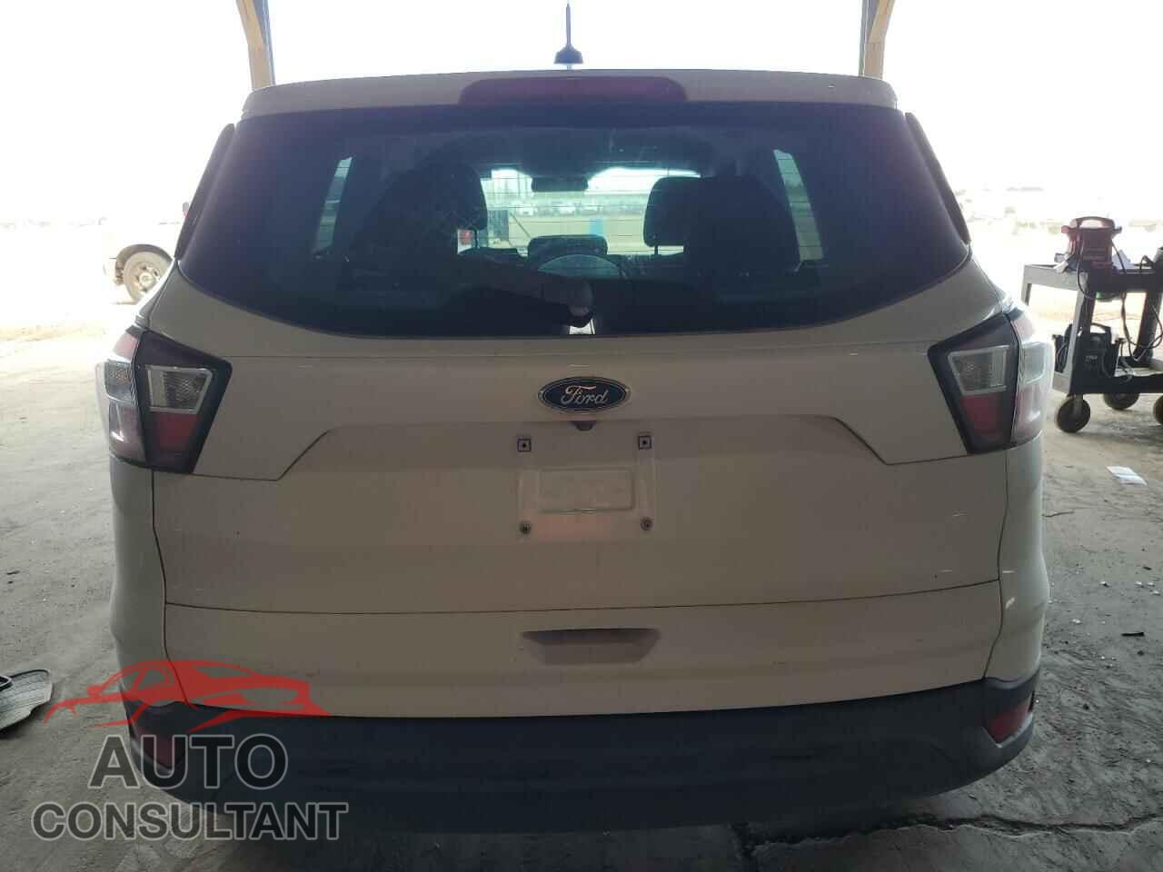 FORD ESCAPE 2017 - 1FMCU0F76HUA84198