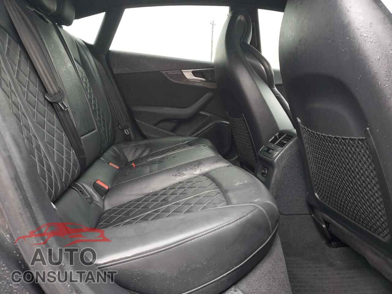 AUDI S5/RS5 2018 - WAUC4CF52JA055063
