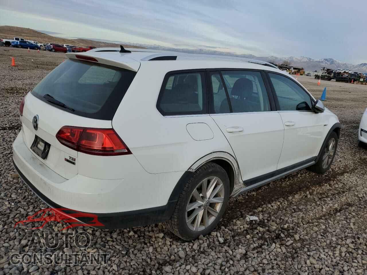 VOLKSWAGEN GOLF 2017 - 3VWH17AU7HM514346