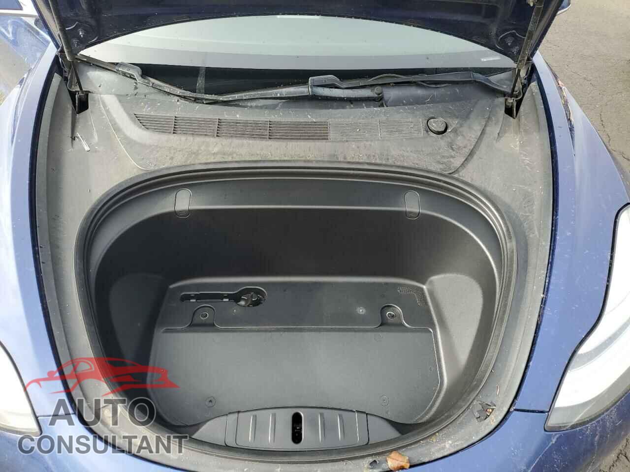 TESLA MODEL 3 2019 - 5YJ3E1EB4KF406642