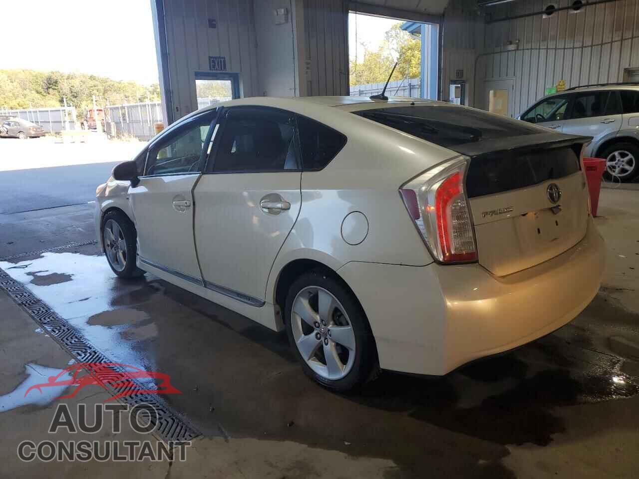 TOYOTA PRIUS 2013 - JTDKN3DU2D1697986