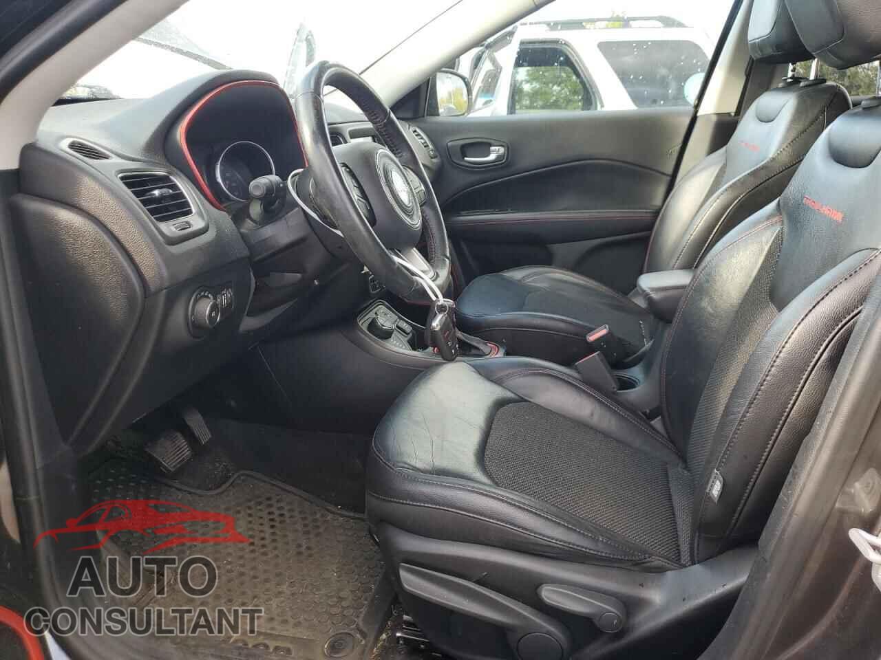 JEEP COMPASS 2018 - 3C4NJDDB4JT187575