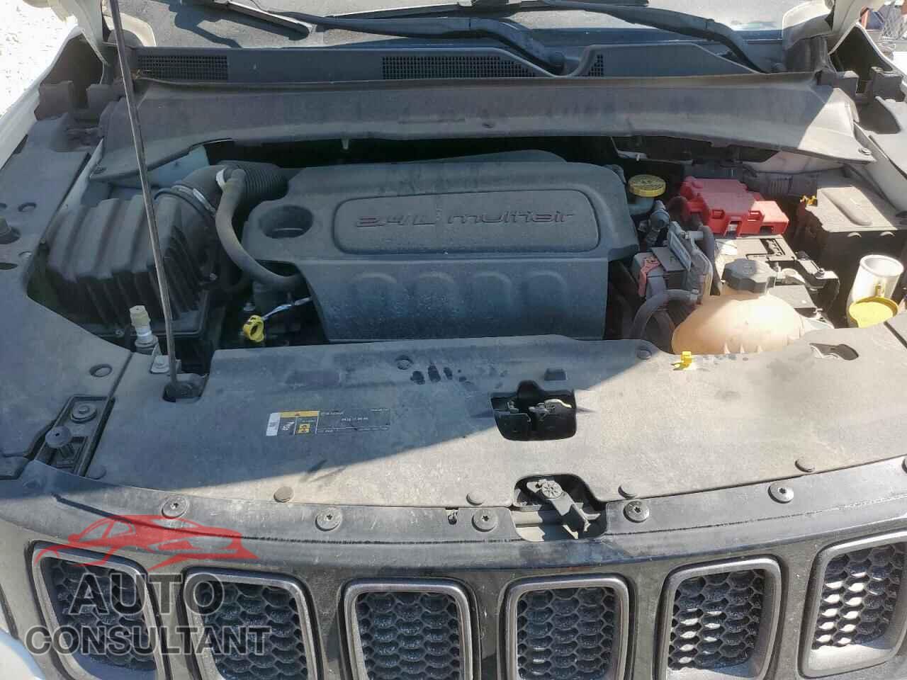 JEEP COMPASS 2019 - 3C4NJCCB0KT692512