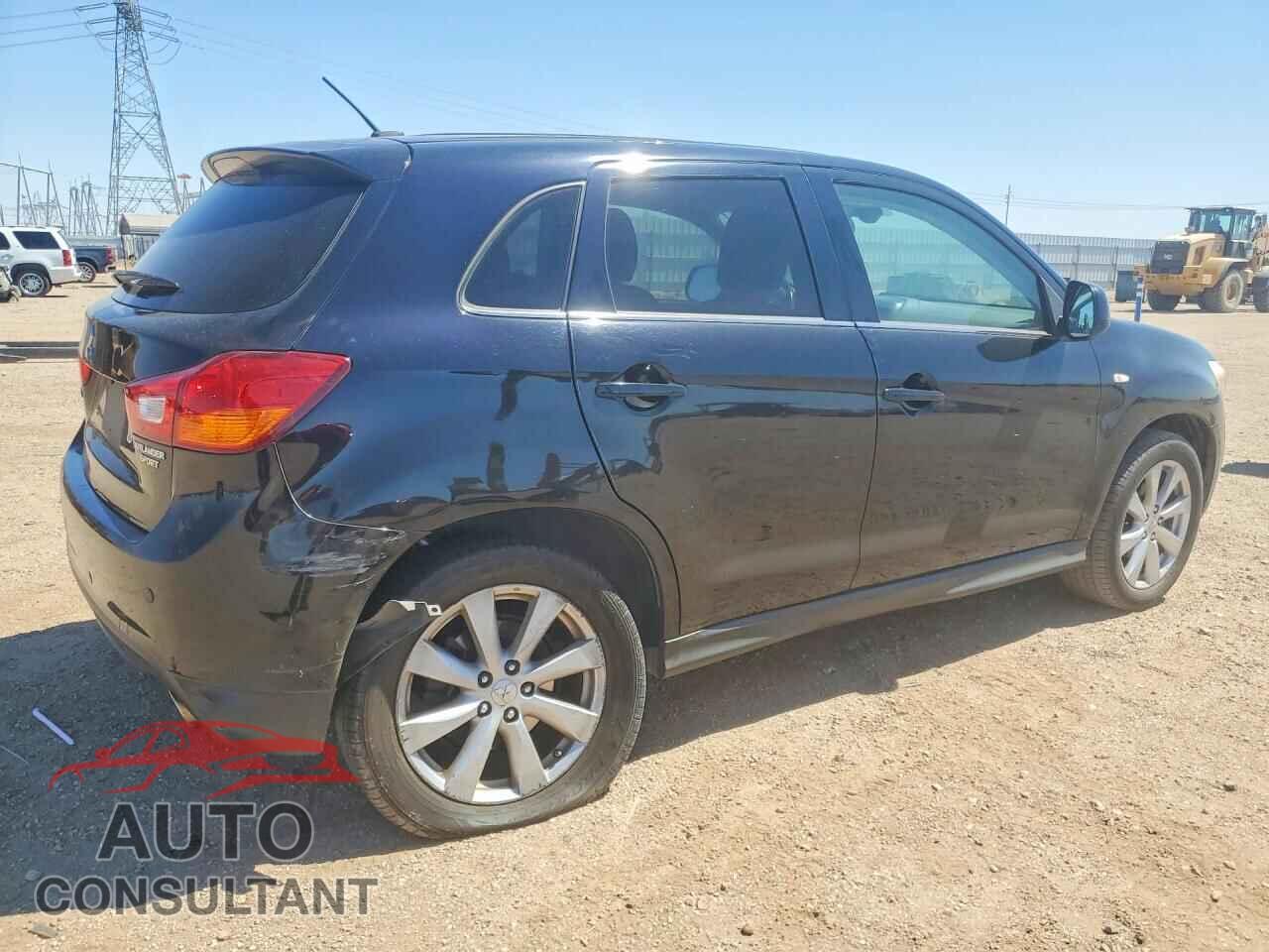 MITSUBISHI OUTLANDER 2013 - 4A4AP4AU8DE011726