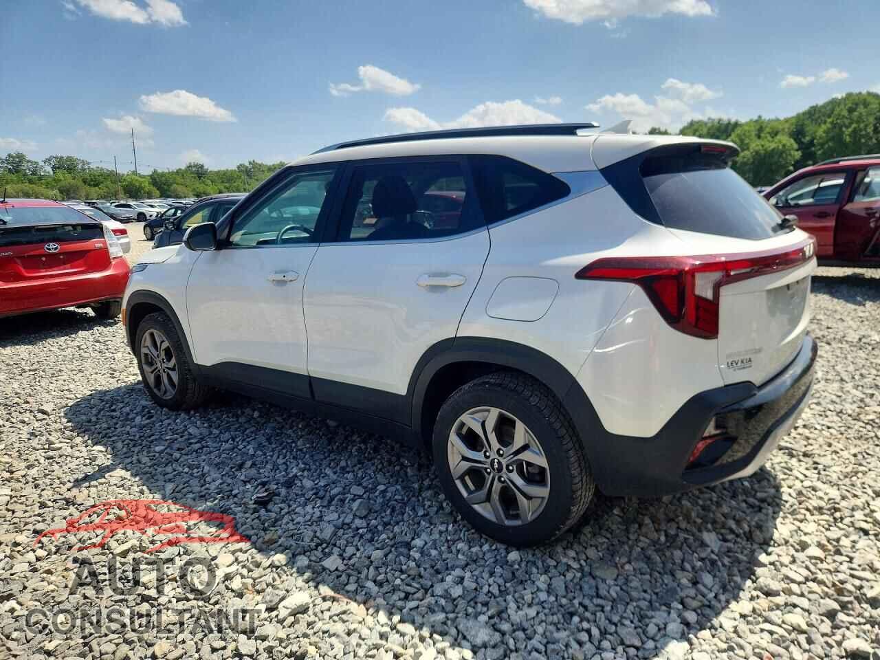 KIA SELTOS 2024 - KNDEUCAA1R7496871