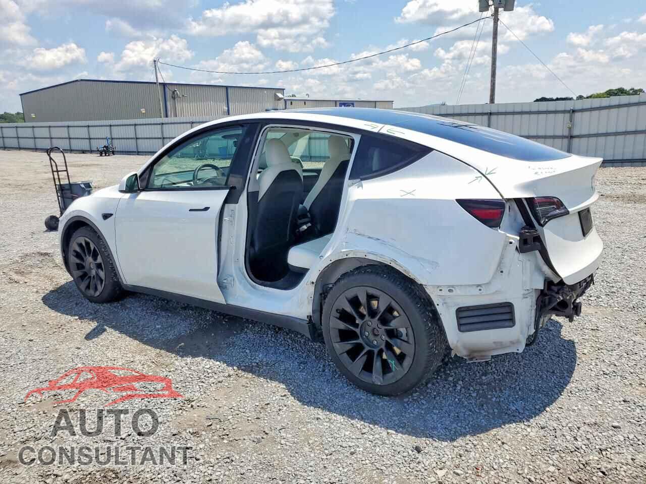 TESLA MODEL Y 2023 - 7SAYGDEE4PF800812
