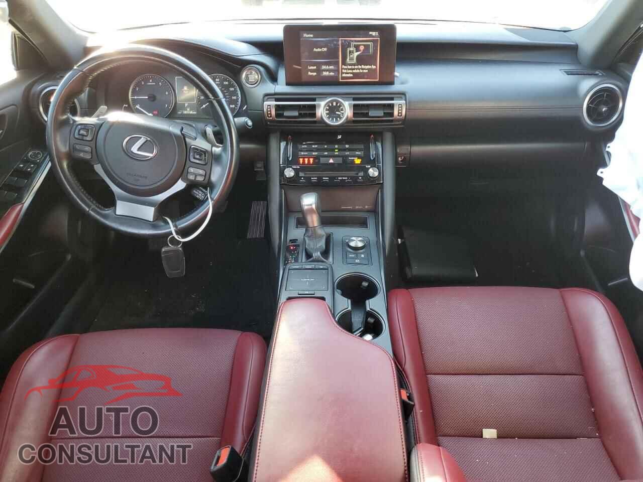 LEXUS IS 2021 - JTHAA1D29M5111687