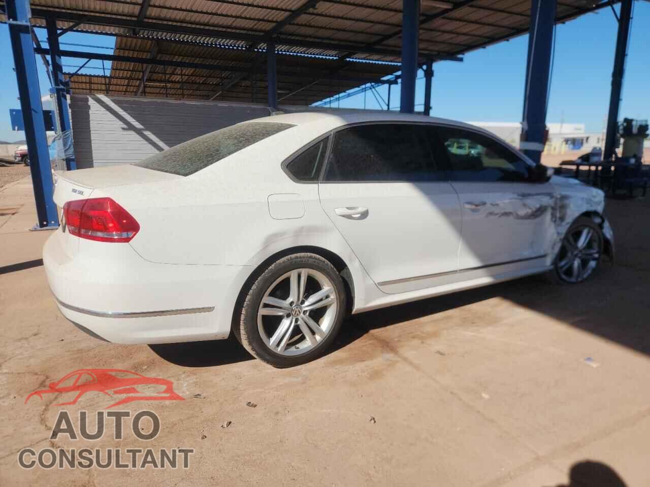 VOLKSWAGEN PASSAT 2015 - 1VWCV7A35FC059663