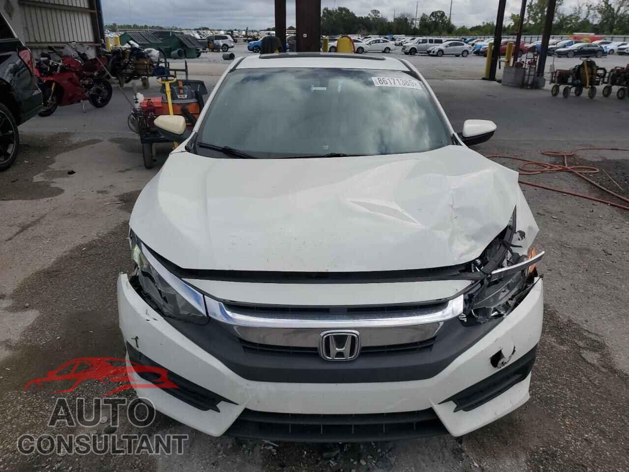 HONDA CIVIC 2018 - 2HGFC4B03JH304041