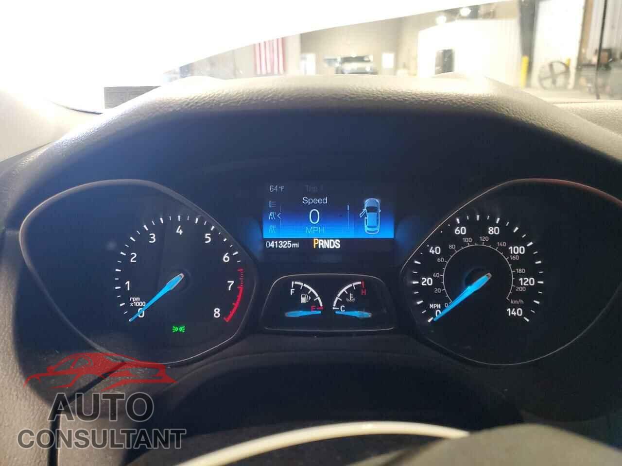 FORD FOCUS 2018 - 1FADP3FE1JL209903