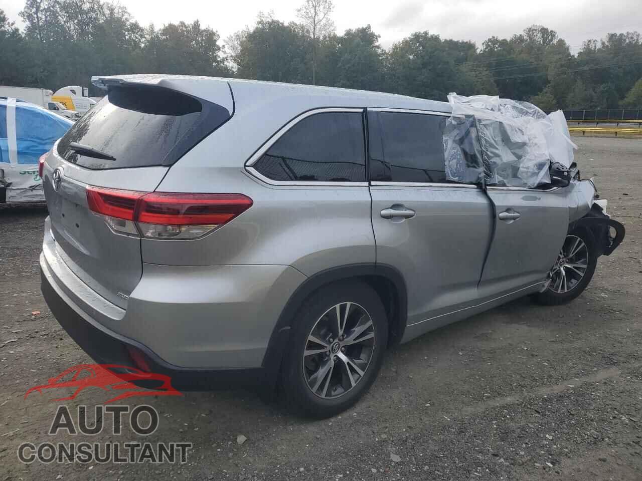 TOYOTA HIGHLANDER 2017 - 5TDBZRFH9HS462100
