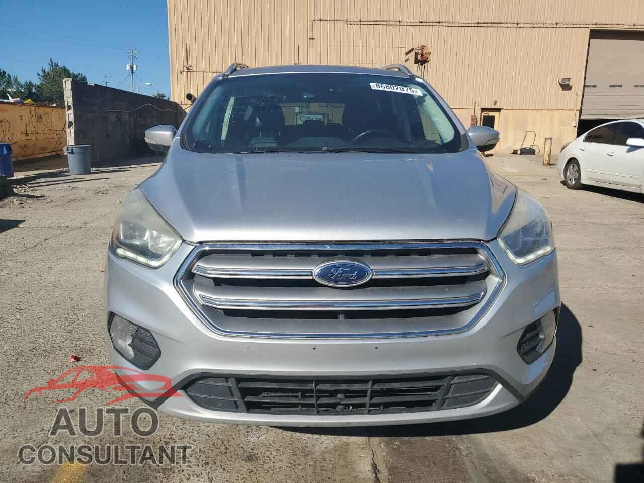 FORD ESCAPE 2017 - 1FMCU9J98HUE25145