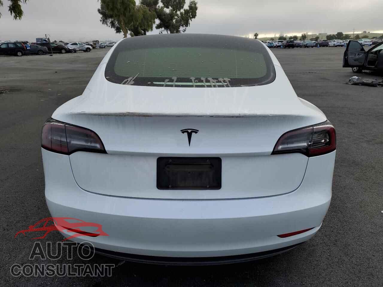 TESLA MODEL 3 2023 - 5YJ3E1EB5PF477825