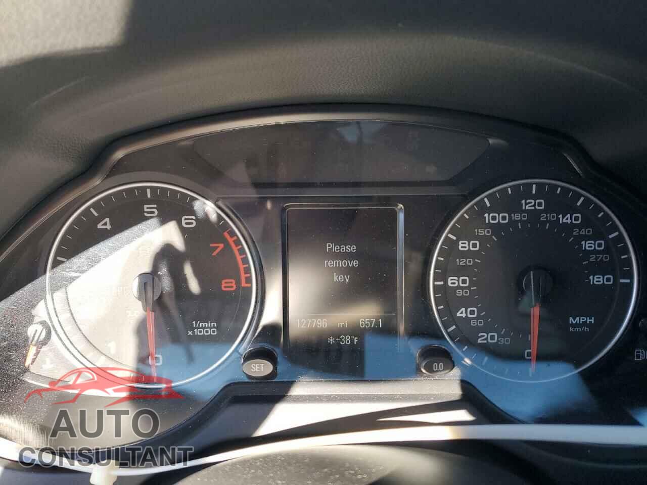 AUDI Q5 2011 - WA1LFAFPXBA024545