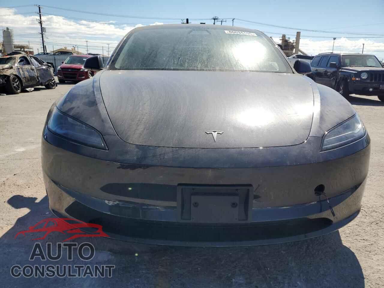 TESLA MODEL 3 2025 - 5YJ3E1EA1SF900738