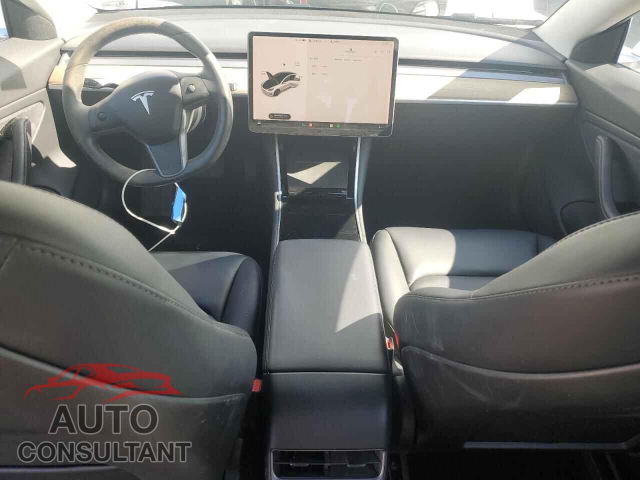 TESLA MODEL 3 2018 - 5YJ3E1EB4JF094837