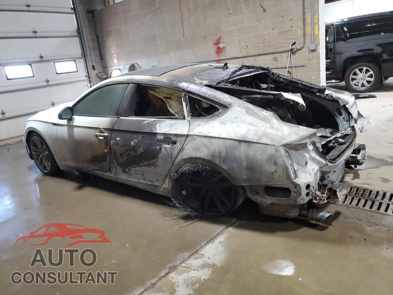 AUDI A5 2019 - WAUENCF52KA099619