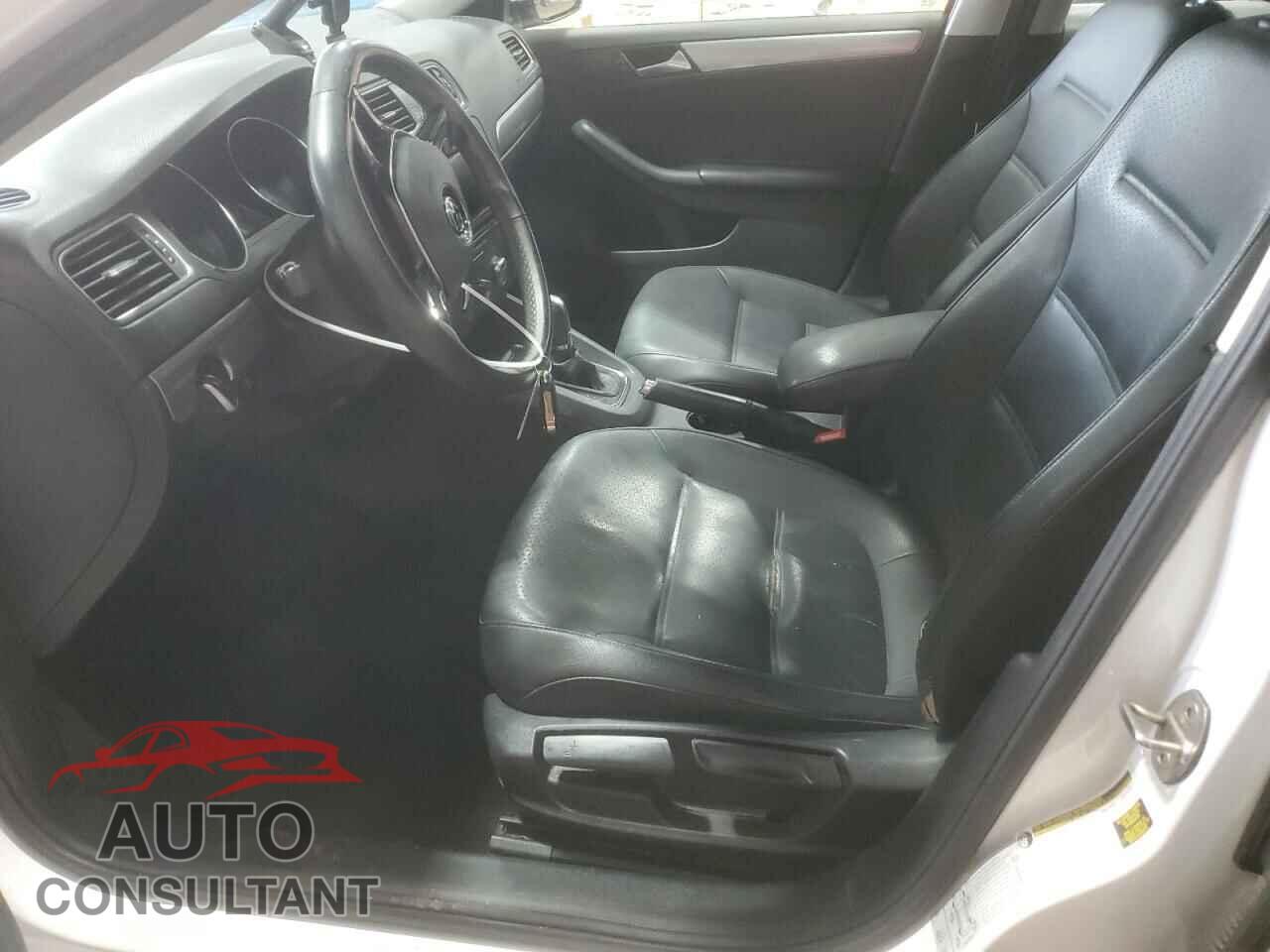 VOLKSWAGEN JETTA 2017 - 3VWDB7AJ8HM260342