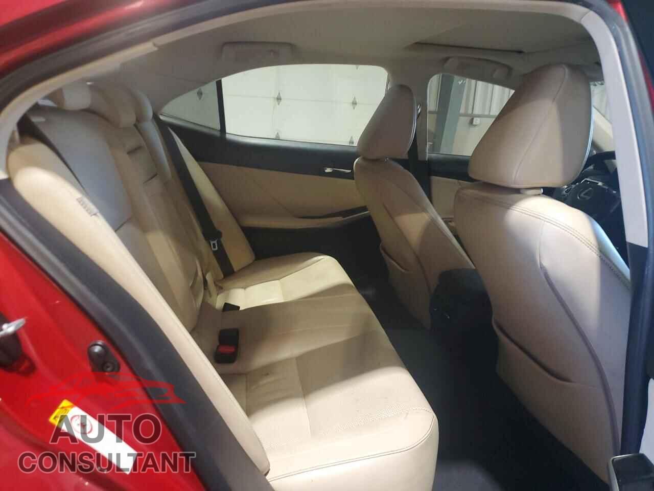 LEXUS IS 2015 - JTHBF1D23F5052340