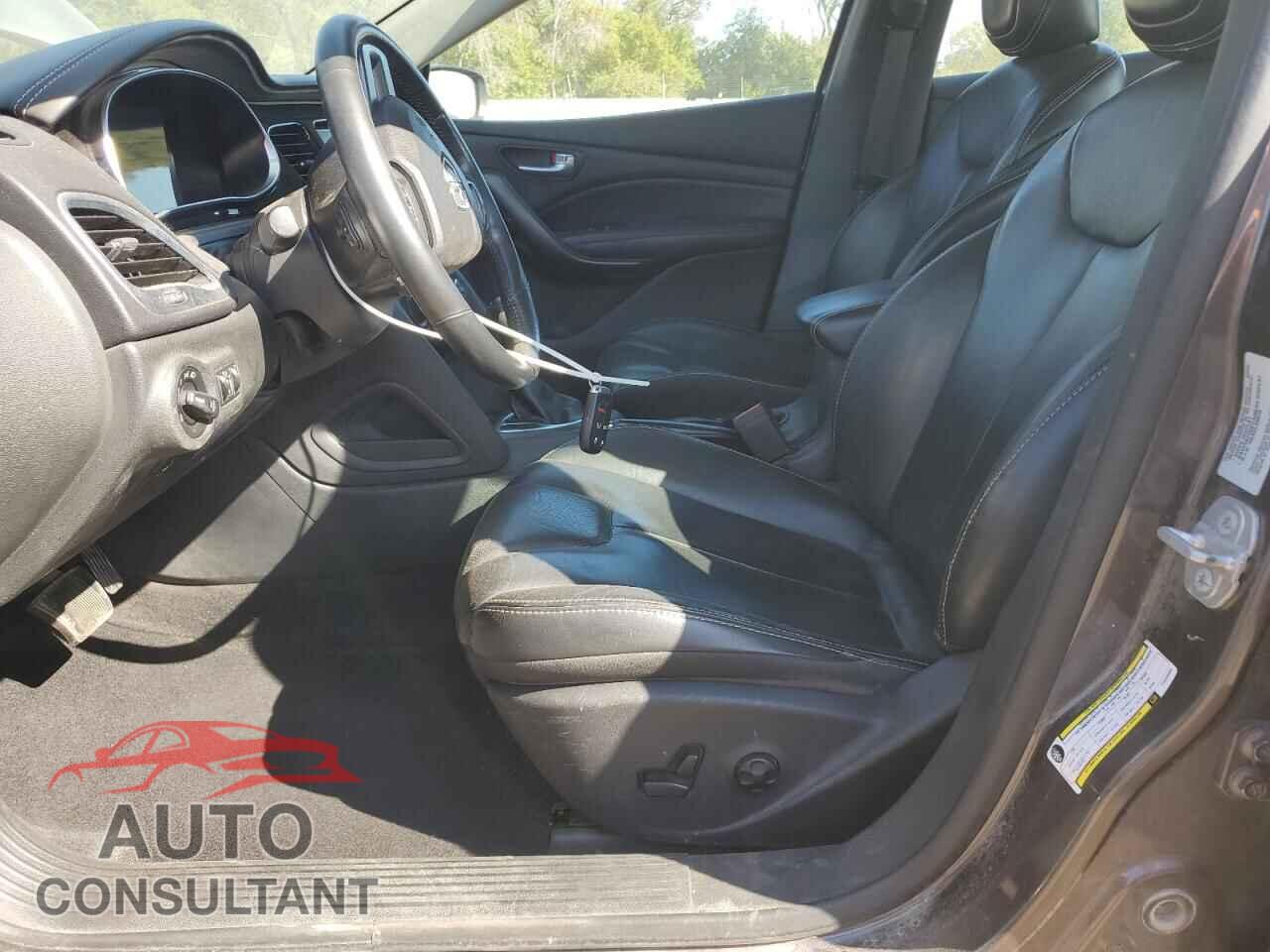 DODGE DART 2015 - 1C3CDFCB2FD205696