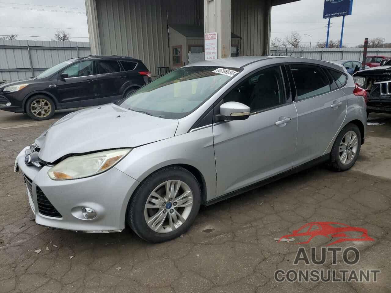 FORD FOCUS 2012 - 1FAHP3M22CL196074