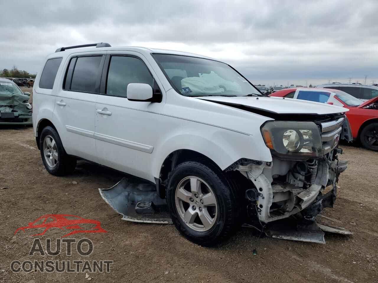 HONDA PILOT 2011 - 5FNYF3H4XBB033716