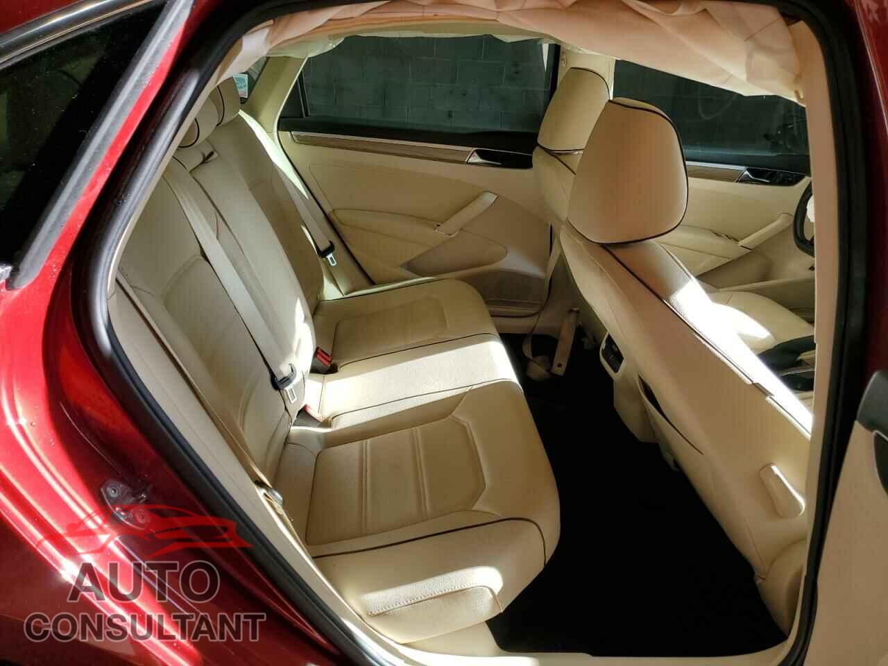 VOLKSWAGEN PASSAT 2018 - 1VWBA7A33JC005259