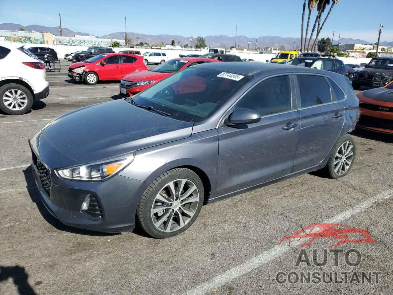 HYUNDAI ELANTRA 2018 - KMHH35LE7JU034876