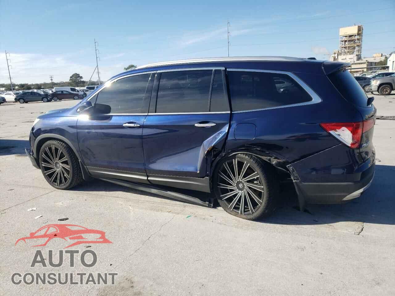 HONDA PILOT 2017 - 5FNYF5H9XHB004216