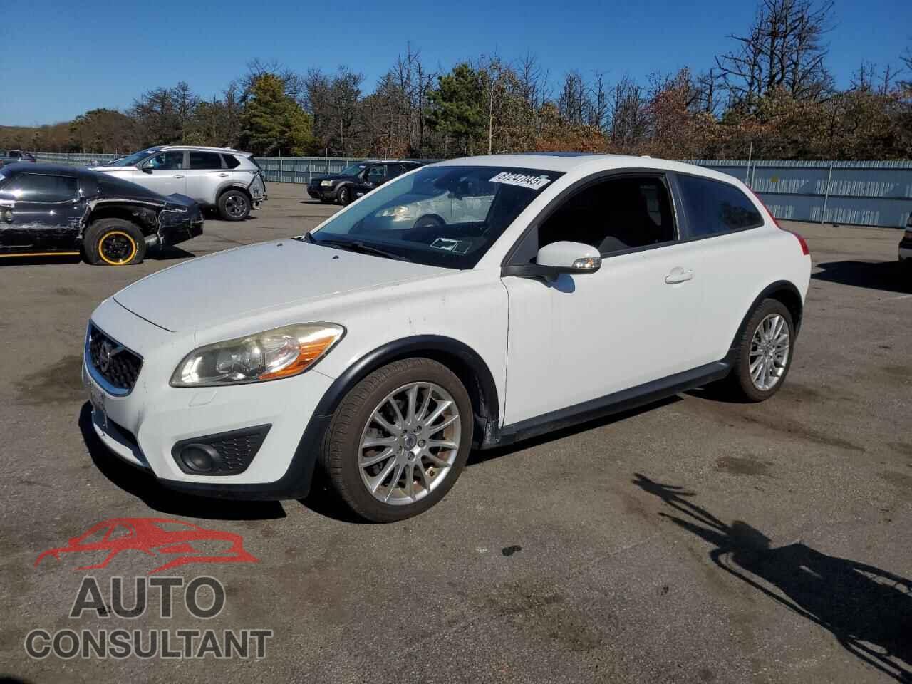 VOLVO C30 2011 - YV1672MK1B2210167
