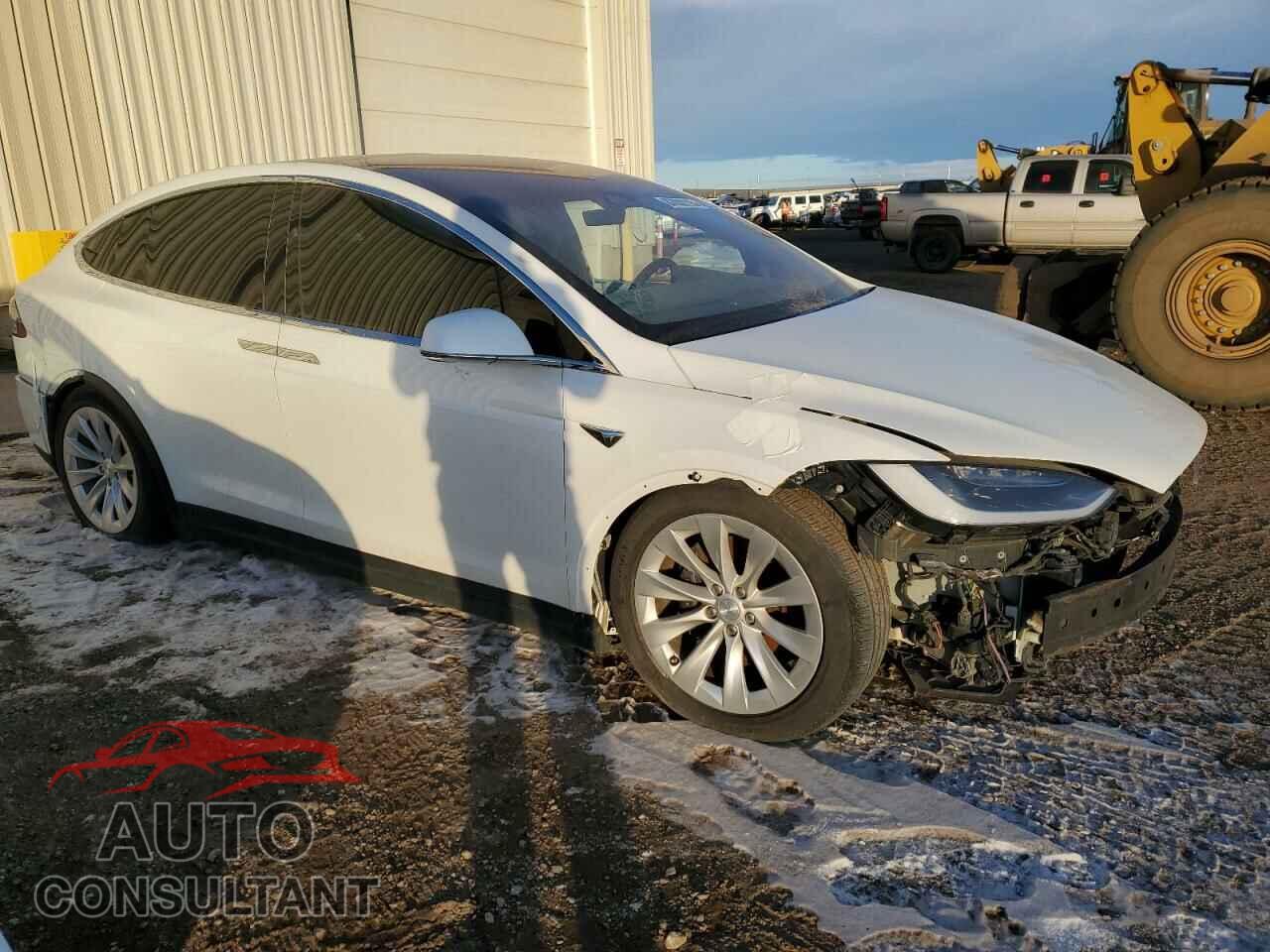 TESLA MODEL X 2018 - 5YJXCBE26JF088180