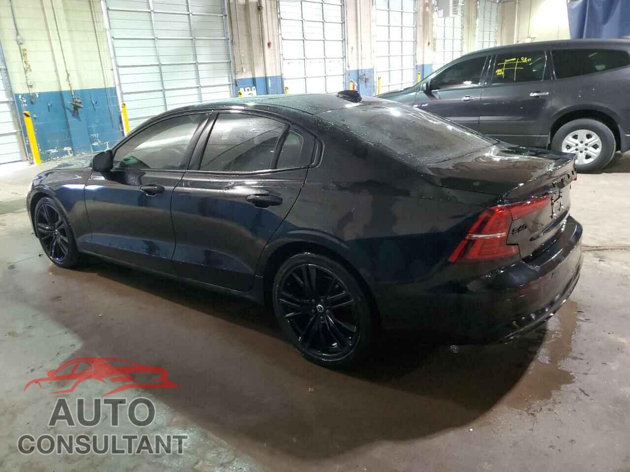VOLVO S60 PLUS 2023 - 7JRL12FHXPG249329