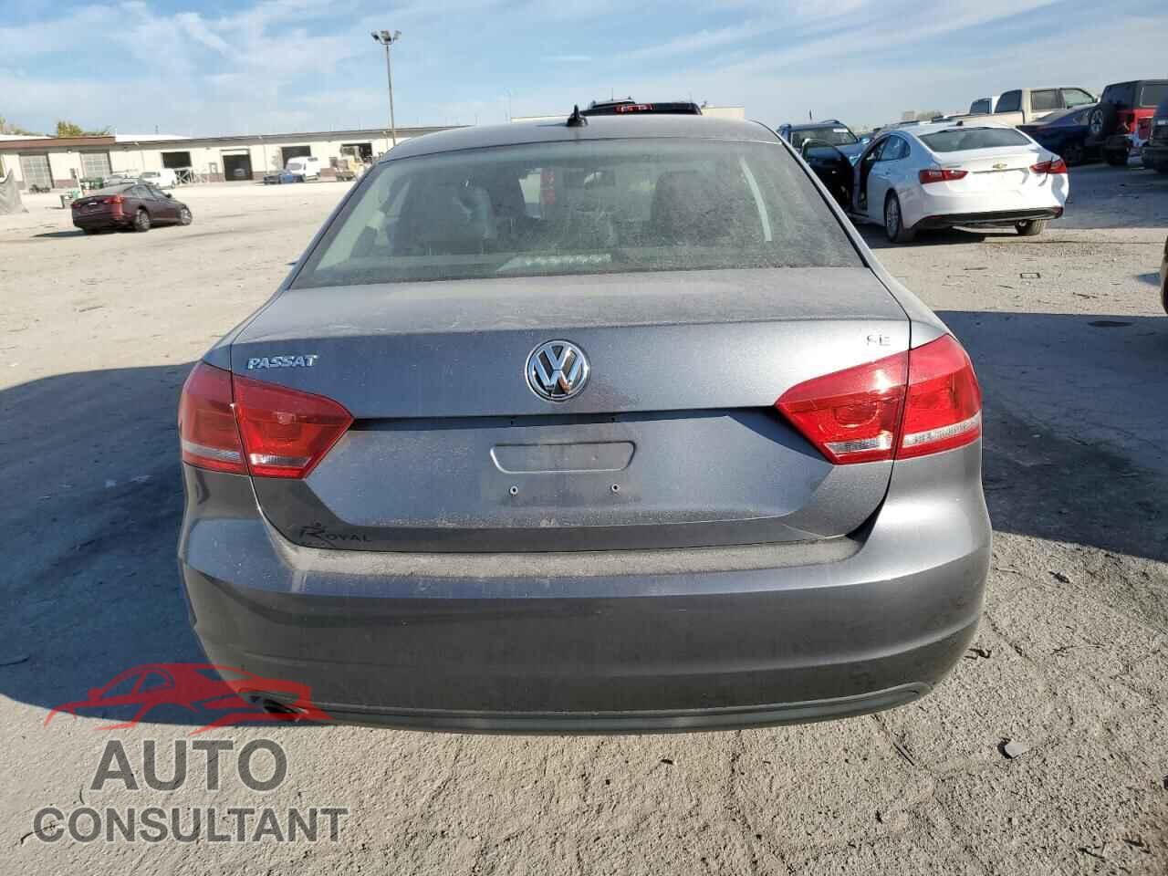 VOLKSWAGEN PASSAT 2013 - 1VWBP7A33DC116607