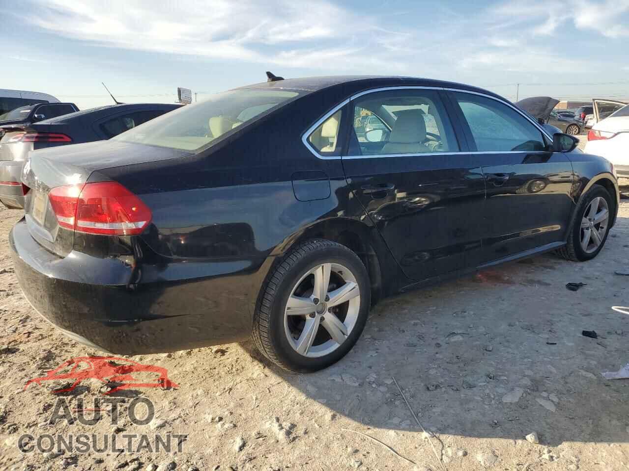 VOLKSWAGEN PASSAT 2012 - 1VWBP7A31CC093973