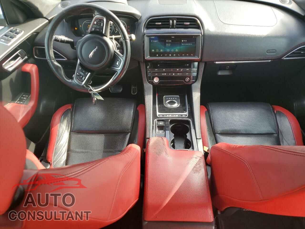 JAGUAR F-PACE 2018 - SADCM2FV1JA247320