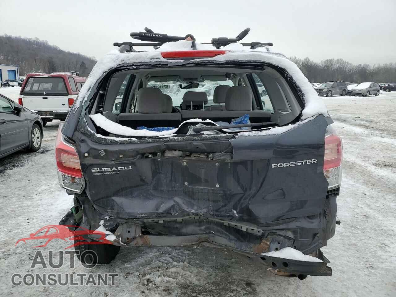 SUBARU FORESTER 2018 - JF2SJABC9JH558100