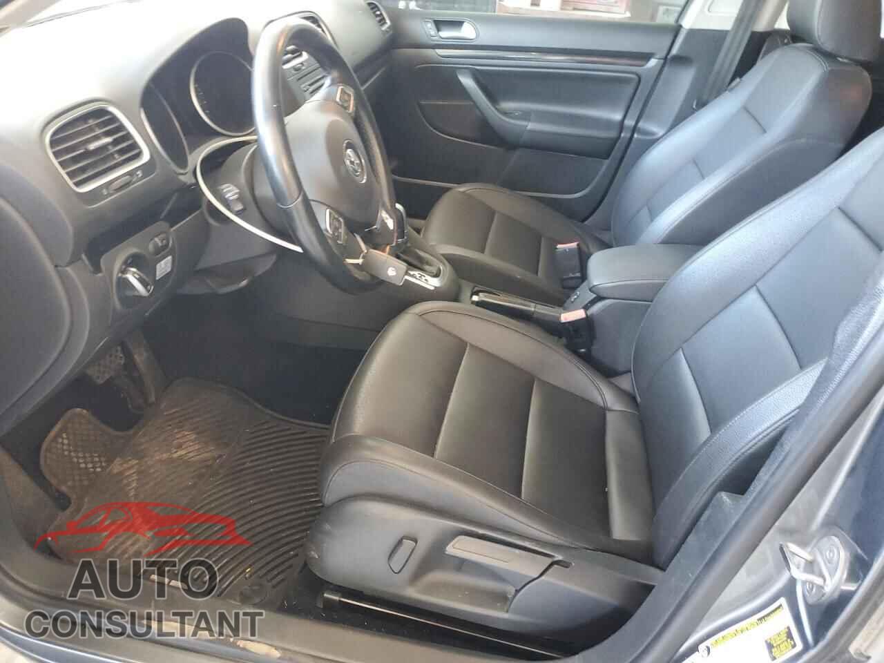 VOLKSWAGEN JETTA 2014 - 3VWPL7AJ8EM621235