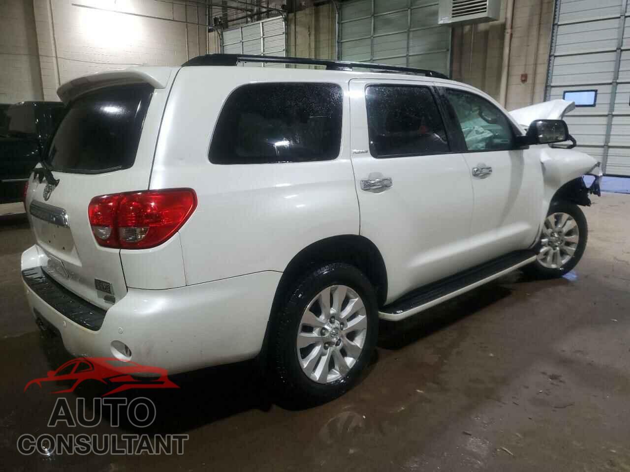 TOYOTA SEQUOIA 2011 - 5TDDW5G14BS048581