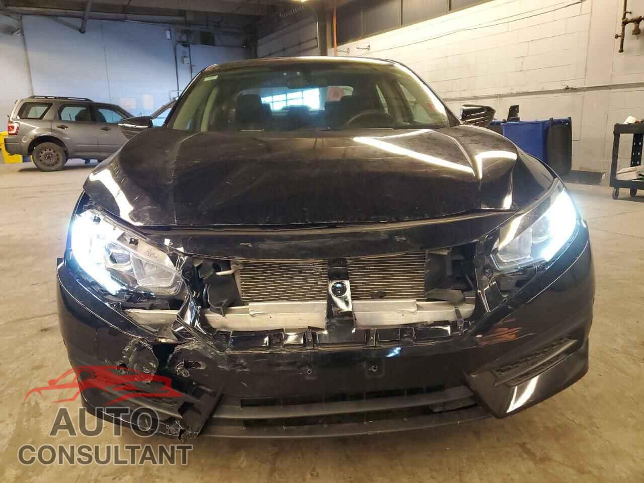 HONDA CIVIC 2018 - 19XFC2F53JE037830